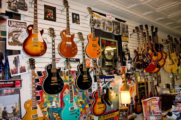 Killer Vintage Guitar Shop in St. Louis, MO Killer Vintage Guitar Shop in St. Louis, MO
